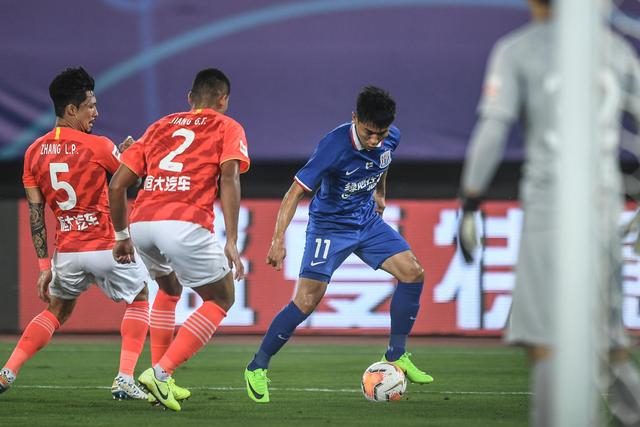 解说:李凯尔不适合中国队 但敬佩他的职业精神