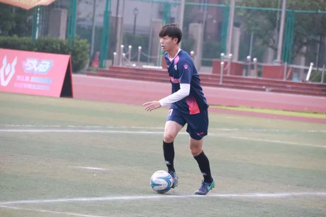 高诗岩23+7+10山东力克广州 浙江送江苏9连败